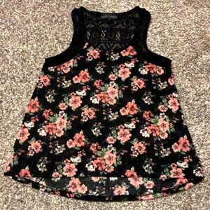 Almost Famous floral tank top Size Medium